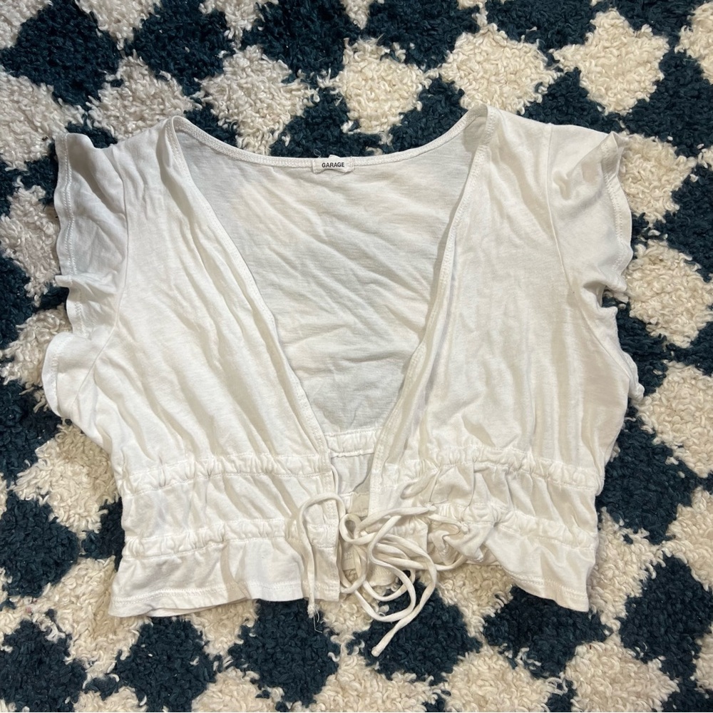 Garage White Double Front Tie Top